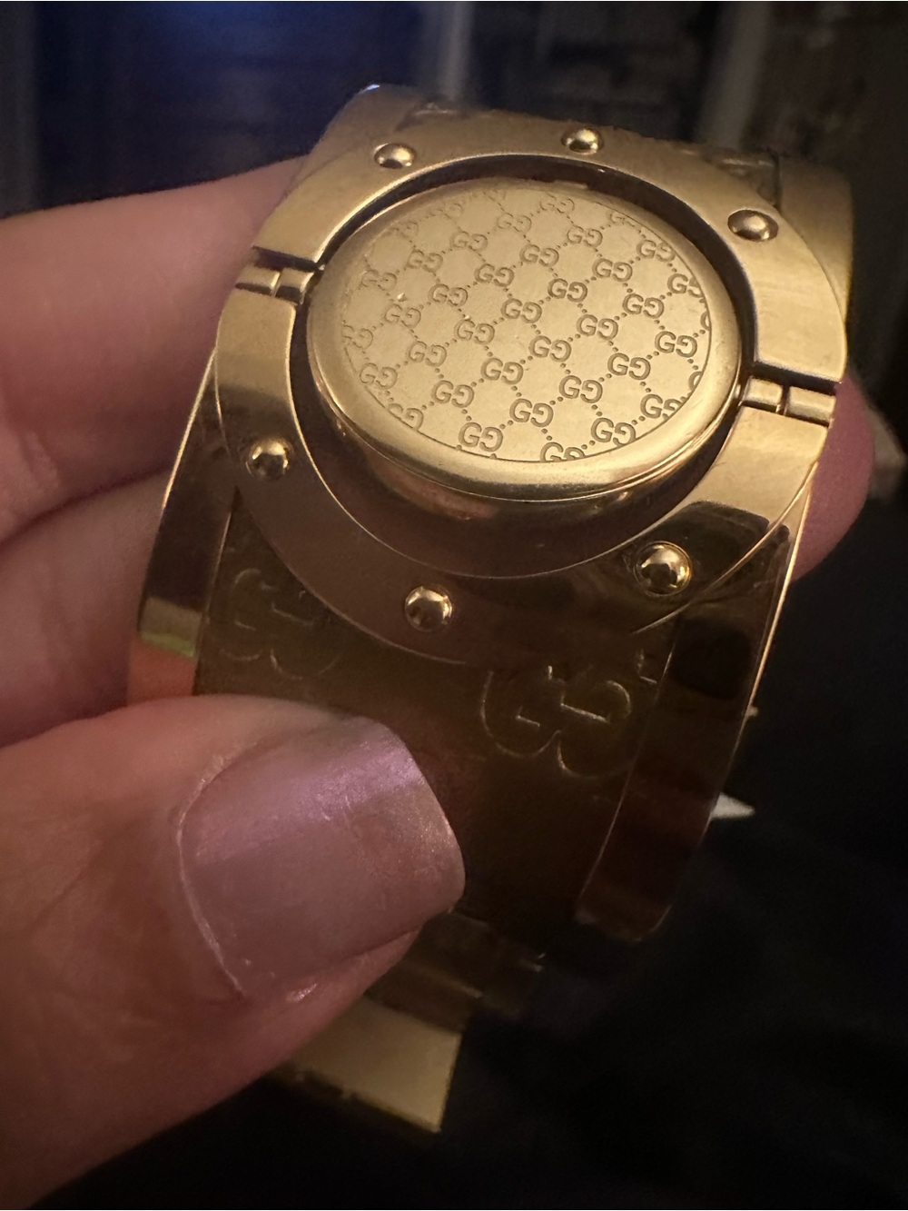Gucci Gold-Tone Embossed Leather Bangle Watch - Picture 6 of 8
